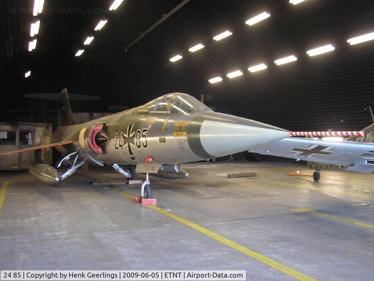 24 85, Lockheed RF-104G Starfighter C/N 683-8235, Spotters day at Wittmund AFB - Germany , Museum