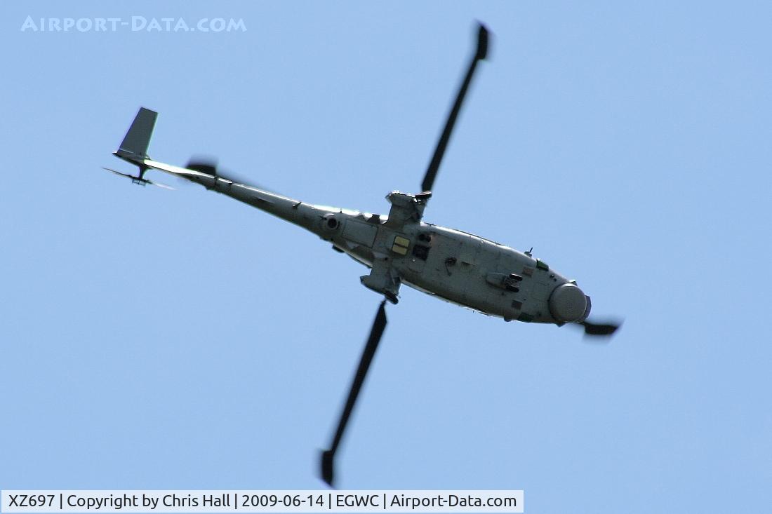 XZ697, 1980 Westland Lynx HMA.8 C/N 145, Royal Navy Lynx displaying at the Cosford Air Show
