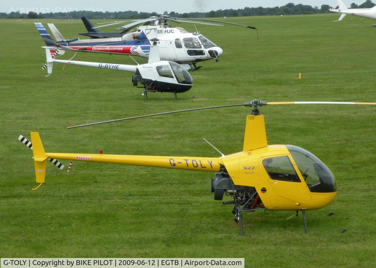 G-TOLY, 1998 Robinson R22 Beta II C/N 2809, AEROEXPO LONDON 2009