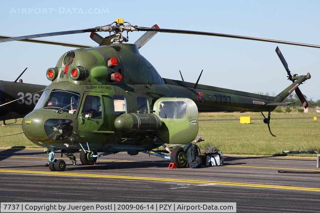 7737, PZL-Swidnik Mi-2 C/N 517737072, Slovak Air Forces Mi-2