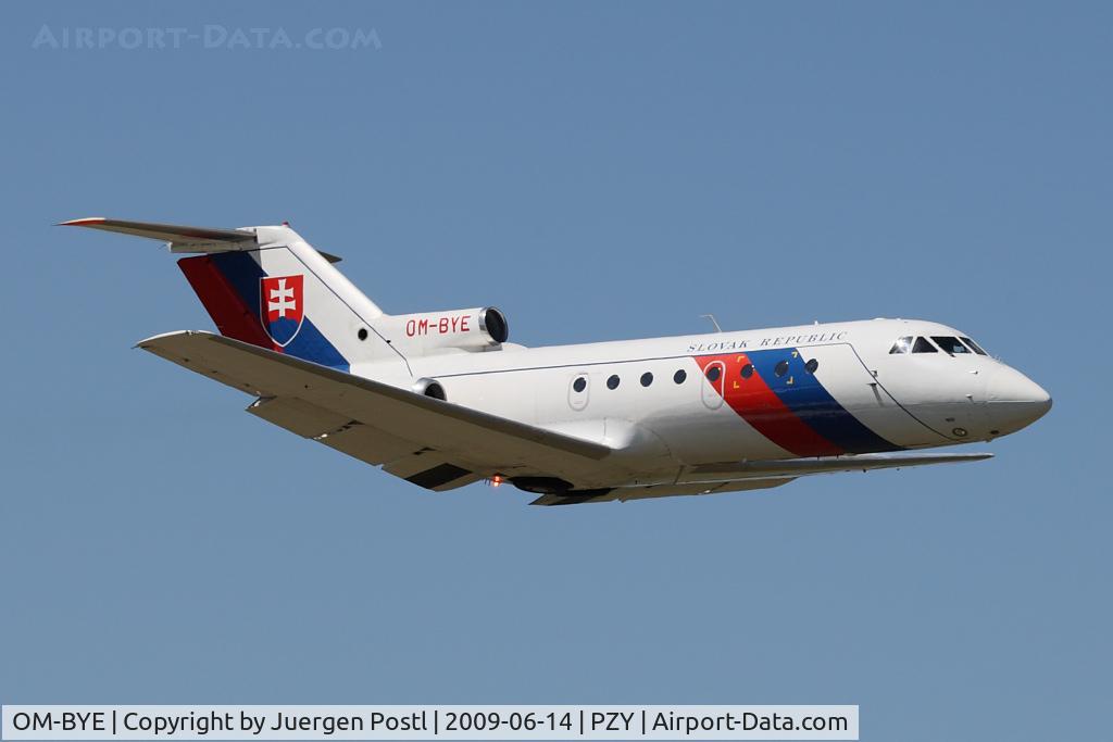 OM-BYE, 1974 Yakovlev Yak-40 C/N 9440338, Slovakia - Air Force Yakovlev Yak-40