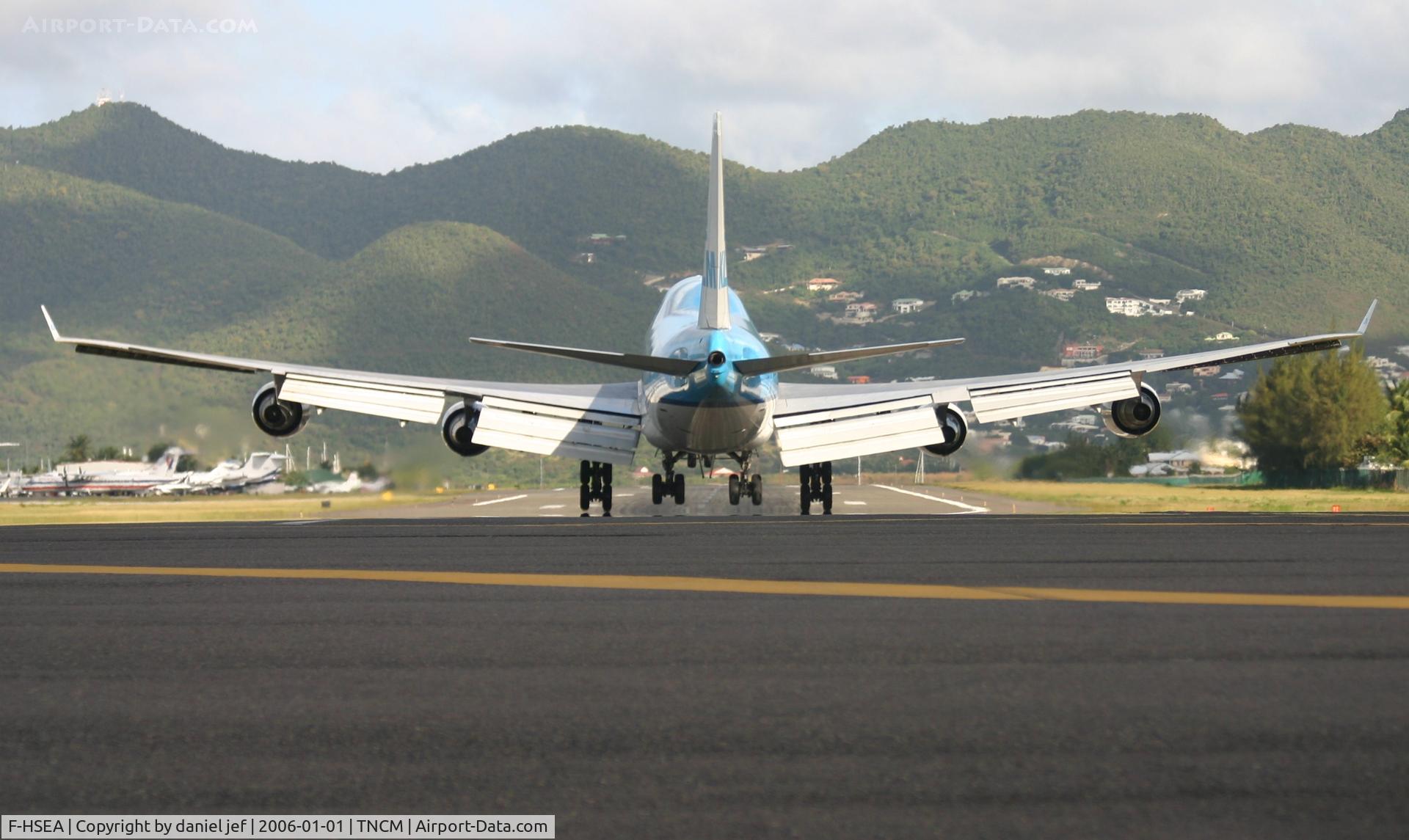 F-HSEA, 1992 Boeing 747-422 C/N 26877, Landing 10