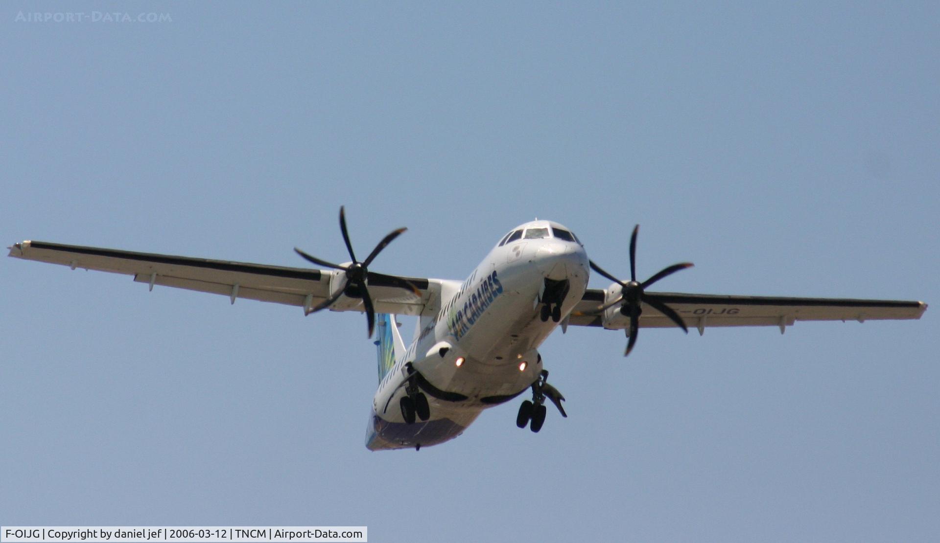 F-OIJG, 2008 ATR 72-212A C/N 770, taking off