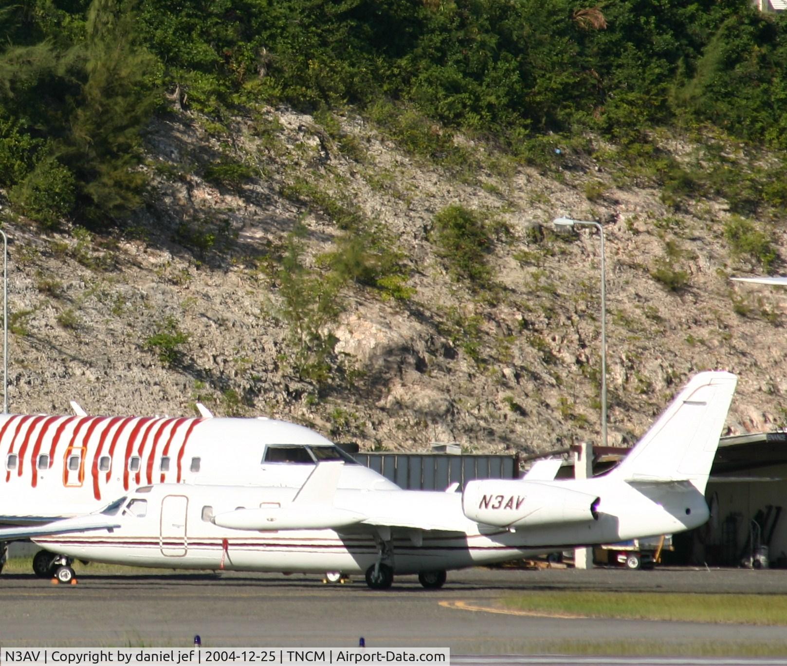 N3AV, 1981 Israel Aircraft Industries 1124A C/N 361, park at the cargo ramp