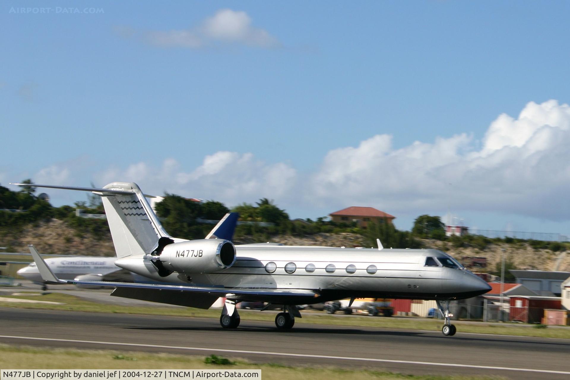 N477JB, 1993 Gulfstream Aerospace G-IV C/N 1214, Landing 10