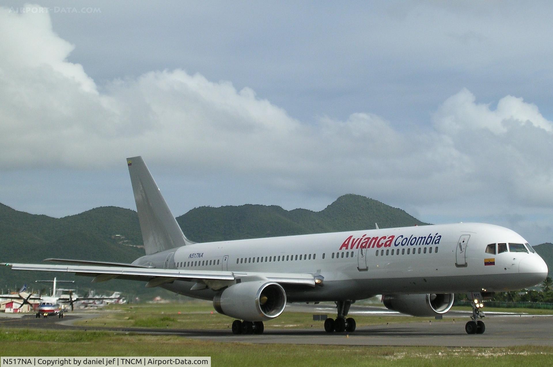 N517NA, 1988 Boeing 757-28A C/N 24260, taxing runway 10