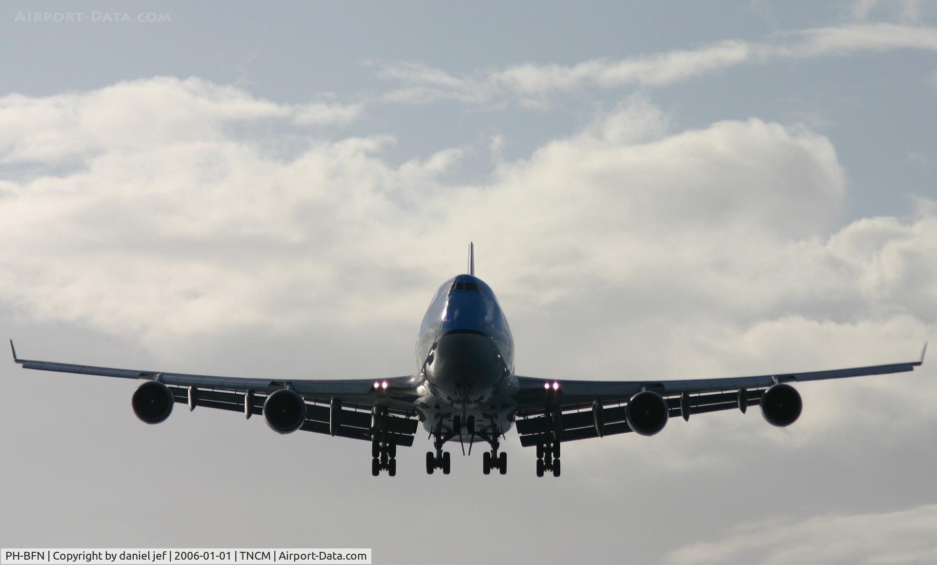 PH-BFN, 1993 Boeing 747-406BC C/N 26372, Landing 10