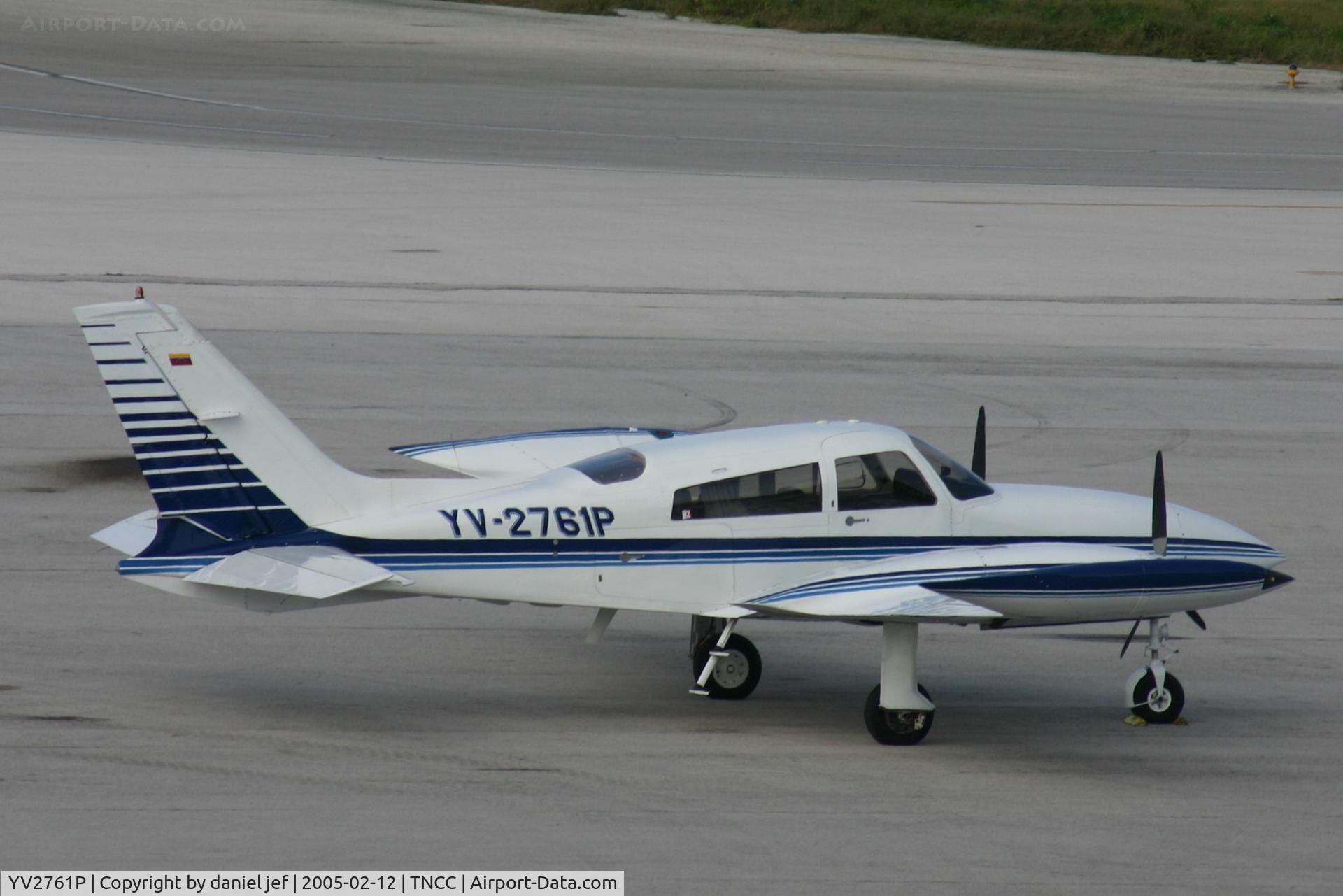 YV2761P, Cessna 310 C/N Not found YV2761P, park at the ramp