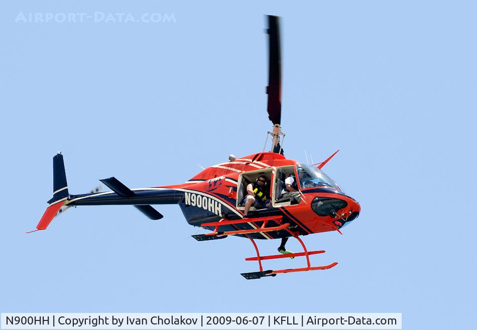 N900HH, 1980 Bell 206B C/N 3139, New paint. Not based at FLL just passing by while filming offshore race