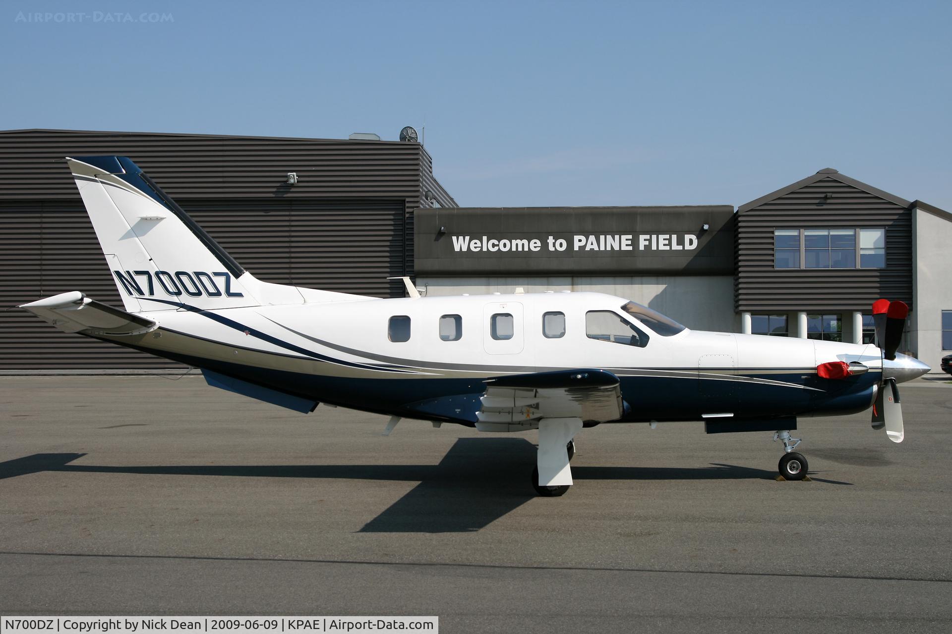 N700DZ, 2004 Socata TBM-700 C/N 295, KPAE