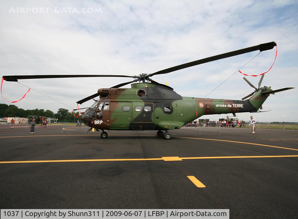 1037, Aérospatiale SA-330B Puma C/N 1037, Displayed during LFBP Open Day 2009