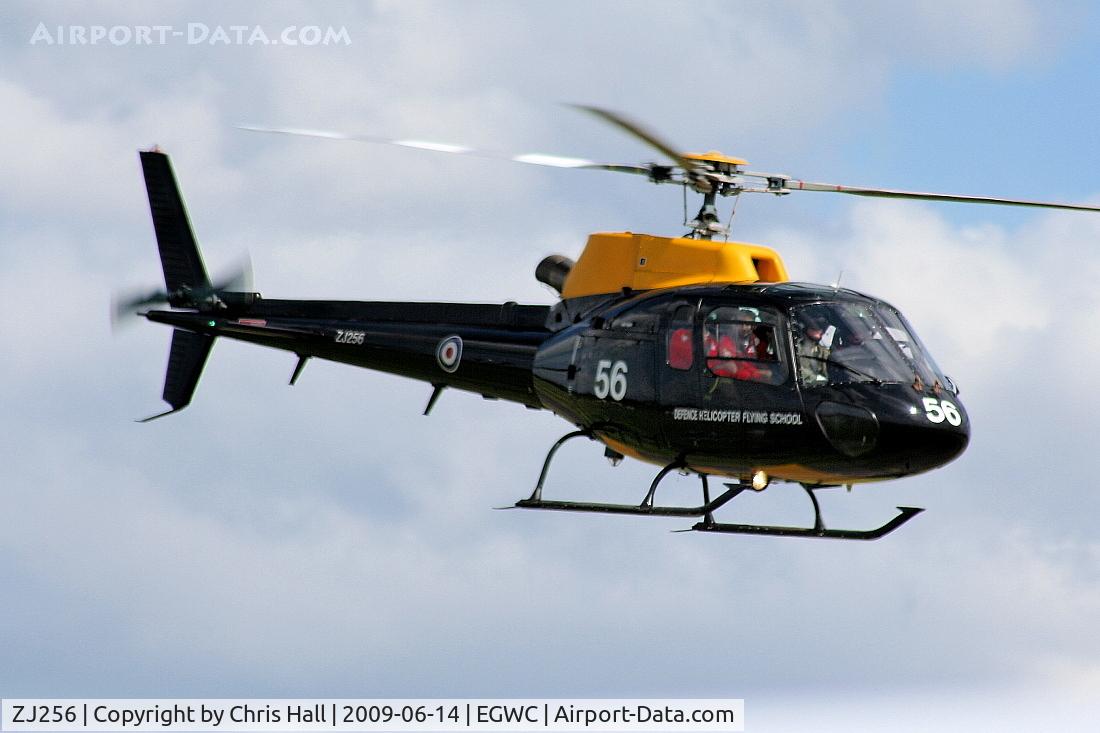 ZJ256, 1997 Eurocopter AS-350BB Squirrel HT1 Ecureuil C/N 2971, ferrying the Red Arrows back to Cosford from RAF Shawbury