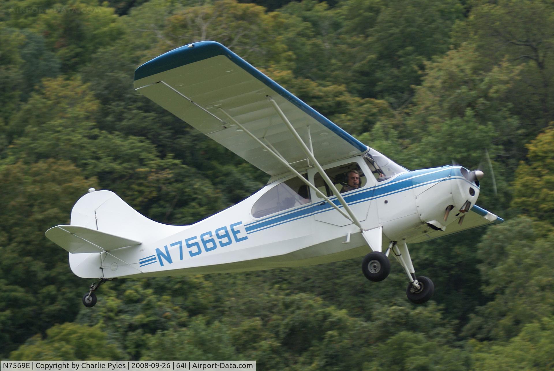 N7569E, 1958 Champion 7FC C/N 7FC-263, 7FC at Lee Bottom 2008