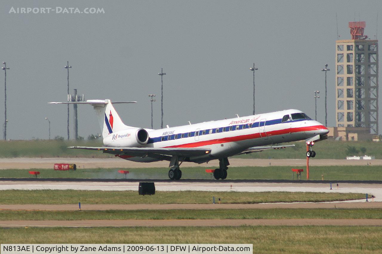 N813AE, 2001 Embraer ERJ-140LR (EMB-135KL) C/N 145539, American Airlines at DFW