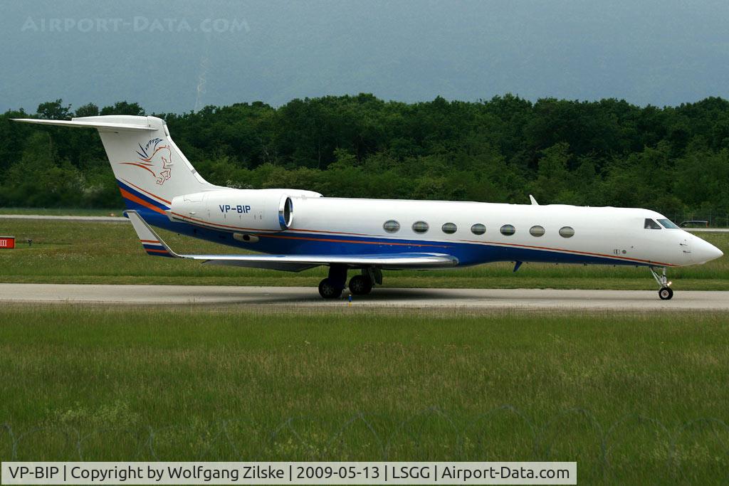 VP-BIP, 2006 Gulfstream Aerospace GV-SP (G550) C/N 5109, visitor