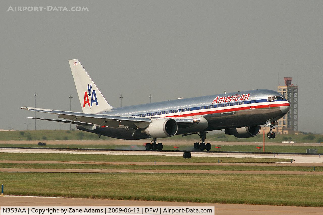N353AA, 1988 Boeing 767-323 C/N 24034, American Airlines at DFW
