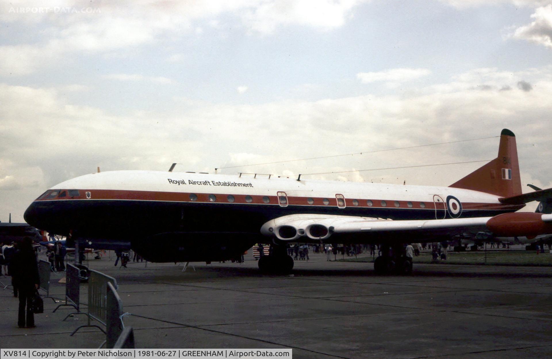 XV814, 1962 De Havilland DH.106 Comet C.4 C/N 6407, Comet 4 of the Royal Aircraft Establishment at Farnborough on display at the 1981 Intnl Air Tattoo at RAF Greenham Common.