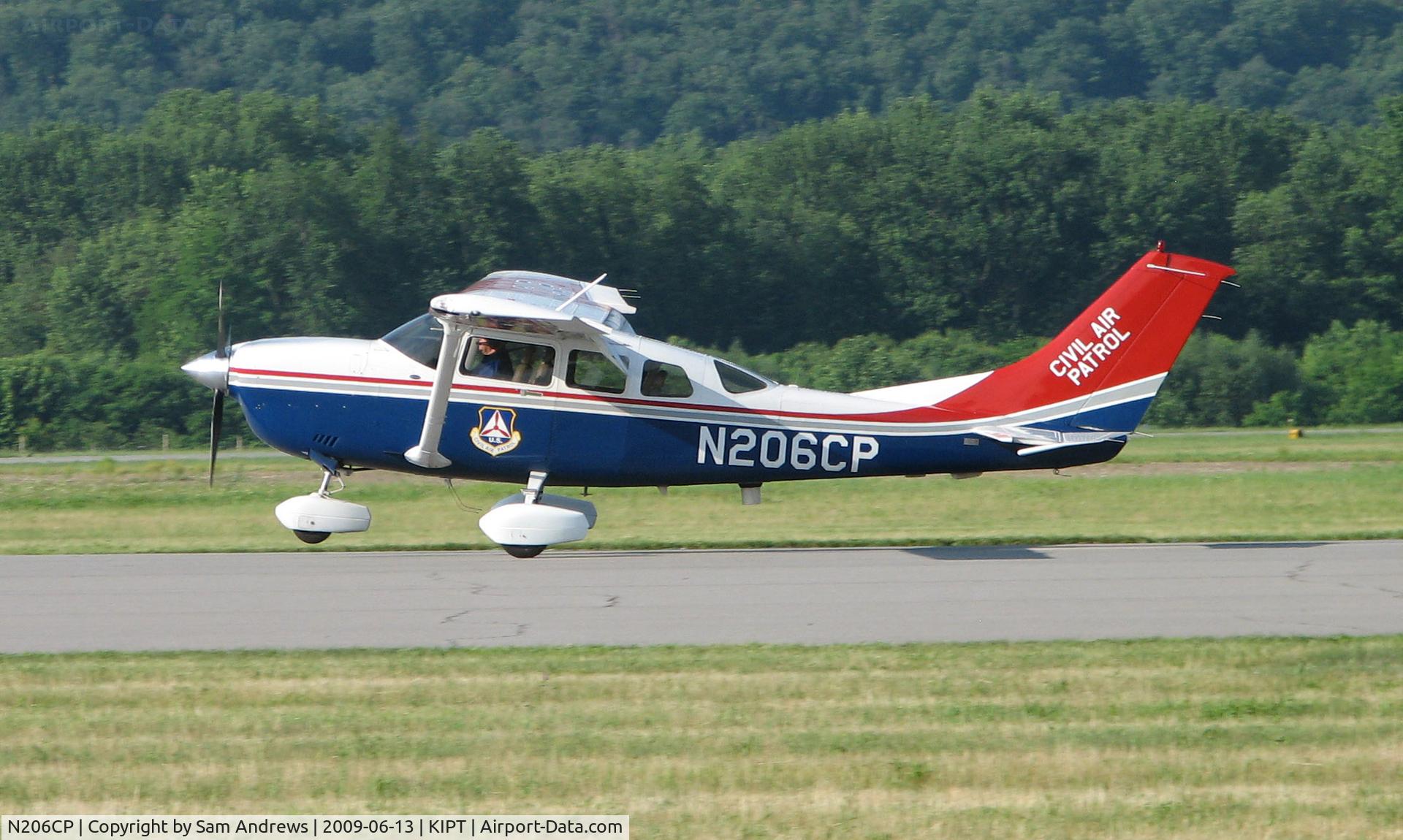 N206CP, 2005 Cessna 206H Stationair C/N 20608227, Arriving at the 2009 WRAP Fly-In Pancake Breakfast