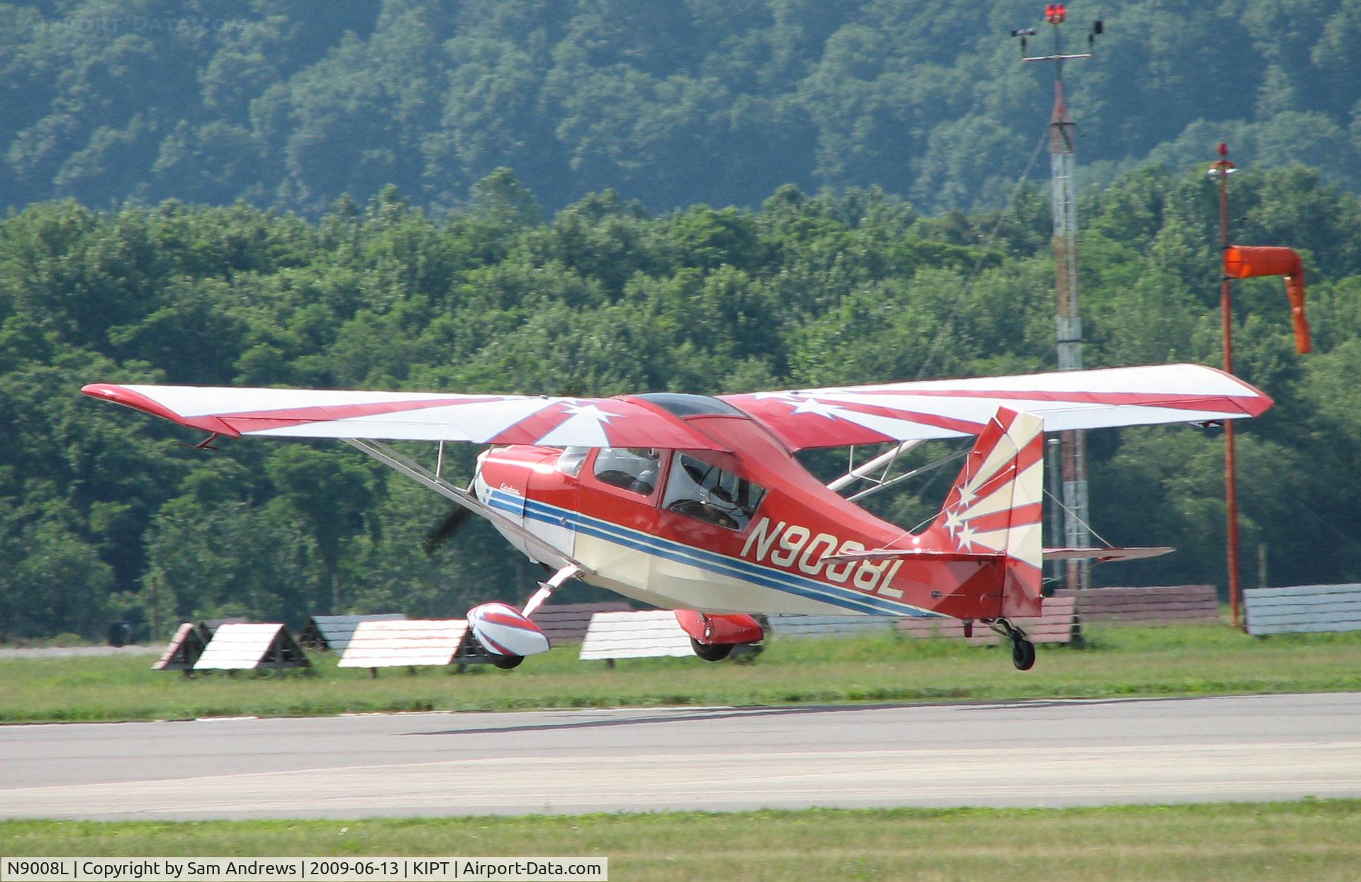 N9008L, 1970 Champion 7KCAB C/N 240-70, Arriving at the 2009 WRAP Fly-In Pancake Breakfast