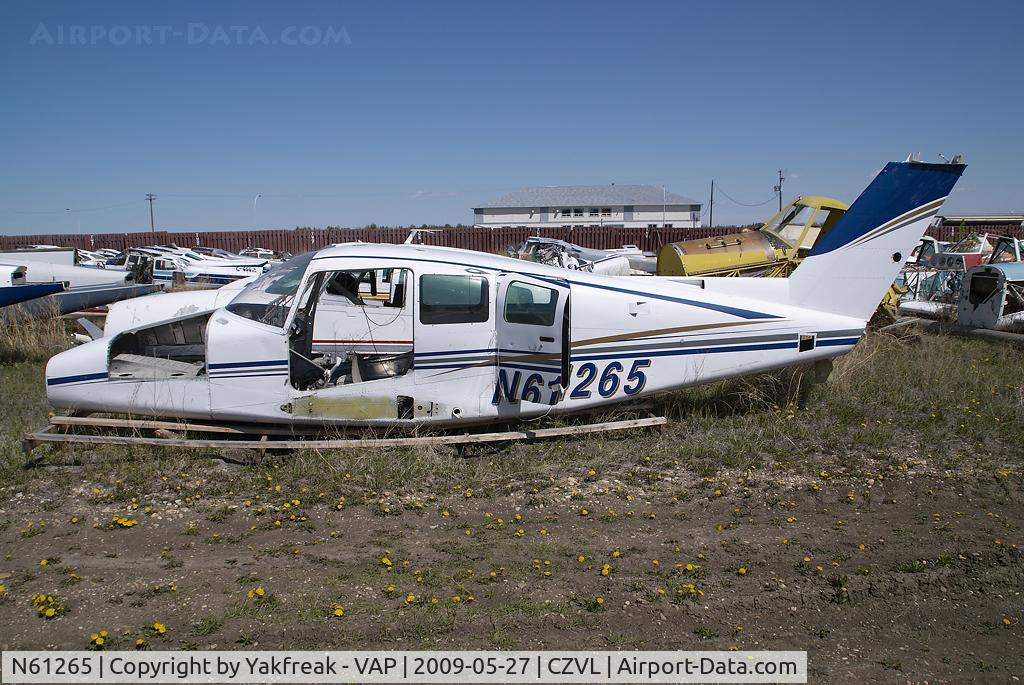 N61265, 1979 Beech 76 Duchess C/N ME-135, Beech 76