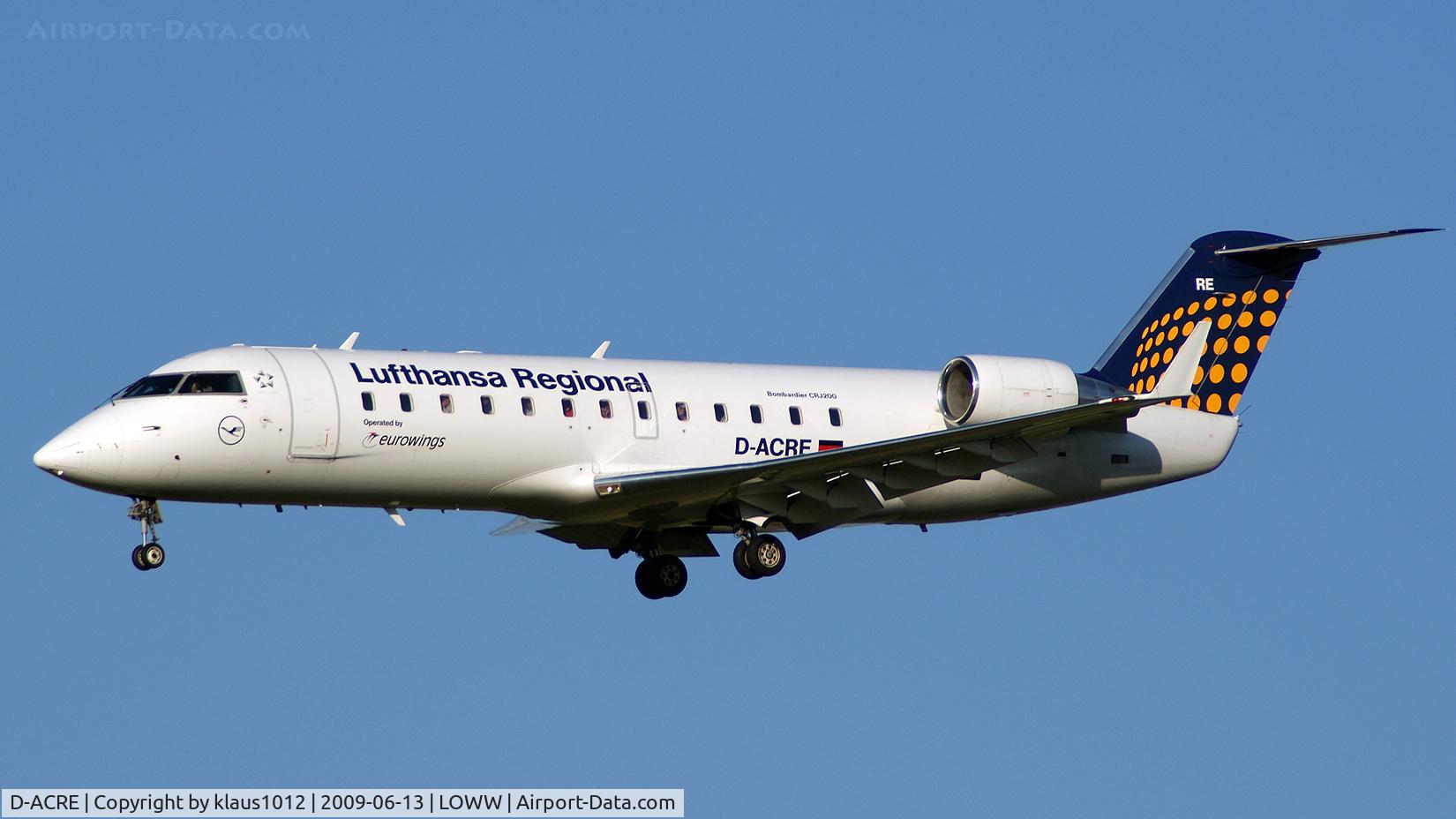 D-ACRE, 2002 Bombardier CRJ-200ER (CL-600-2B19) C/N 7607, Lufthansa Regional jet approaching Vienna rw 34.