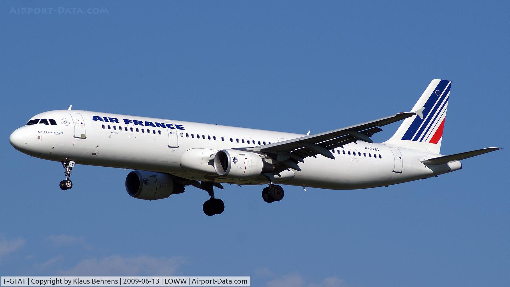 F-GTAT, 2008 Airbus A321-211 C/N 3441, Air France Airbus A 321-211 is approaching Vienna Intl. Airport on rw 34.