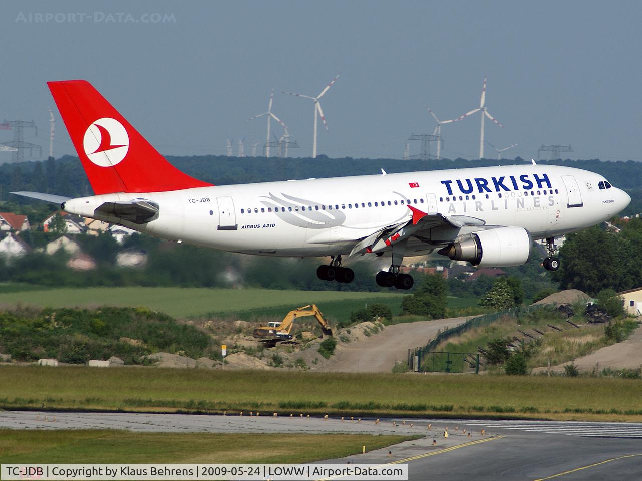 TC-JDB, 1989 Airbus A310-304 C/N 497, Turkish Airbus A 310 as a special-guest in Vienna.