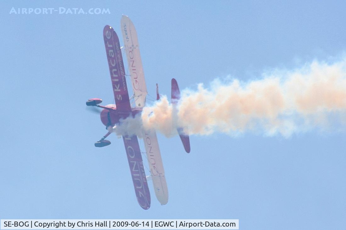 SE-BOG, 1942 Boeing N2S-3 Kaydet (B75N1) C/N 75-7128, Team Guinot Boeing Stearman displaying at the Cosford Air Show