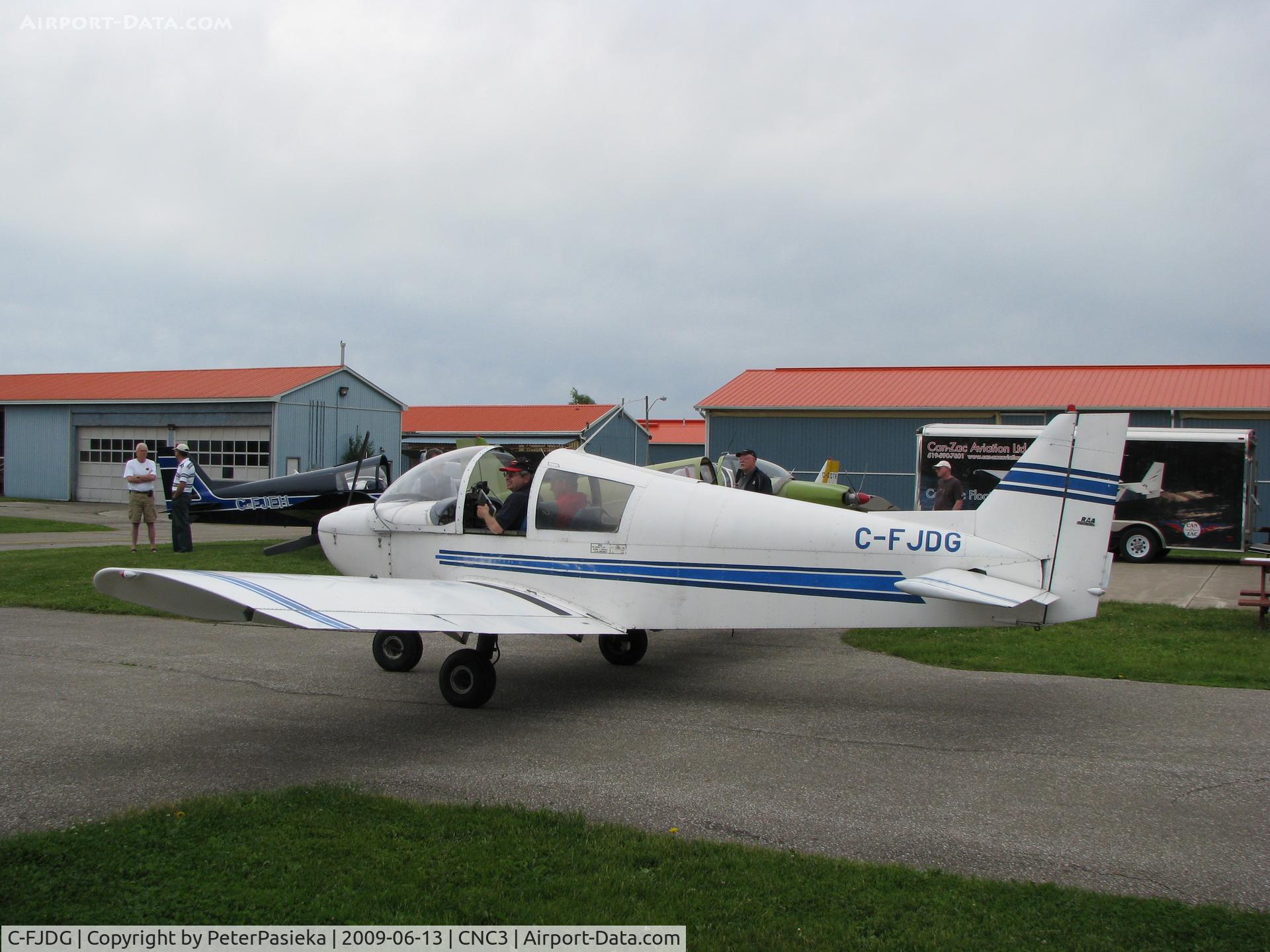 C-FJDG, 1990 Zenair CH-300 Tri-Z C/N 3-344, @ Brampton Airport