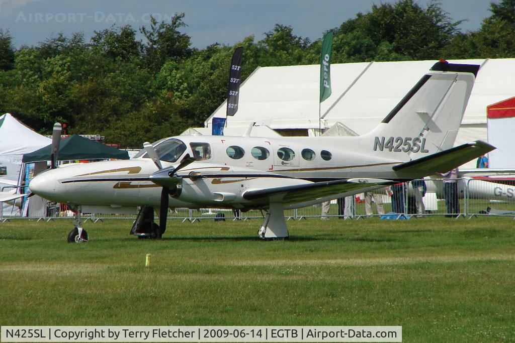 N425SL, 1987 Cessna 425 Conquest I C/N 425-0236, Visitor to 2009 AeroExpo at Wycombe Air Park