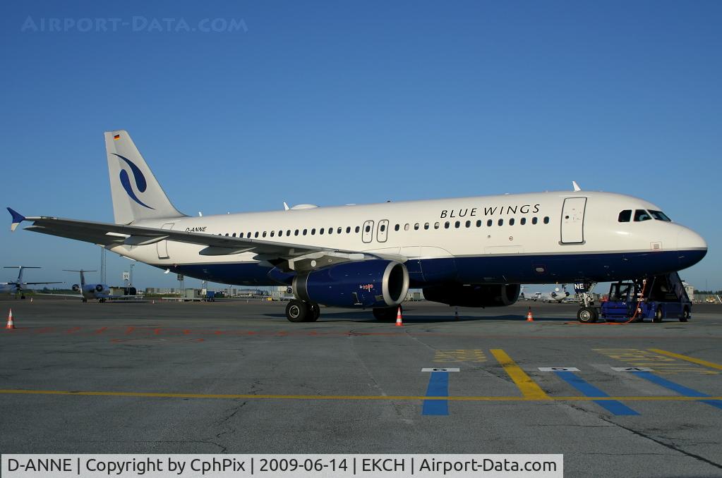 D-ANNE, 2001 Airbus A320-232 C/N 1557, A320
