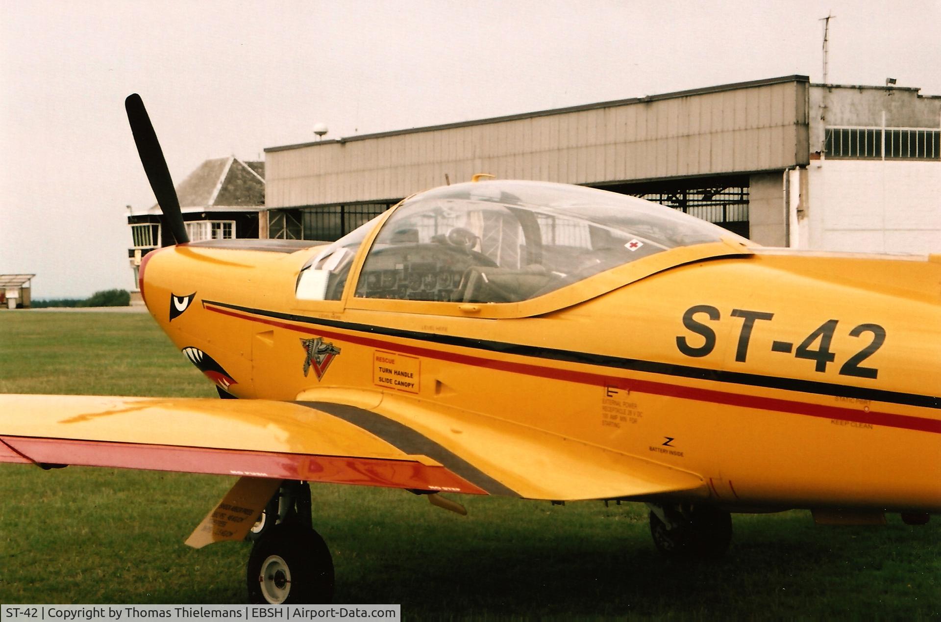 ST-42, 1992 SIAI-Marchetti SF-260D C/N 842, /