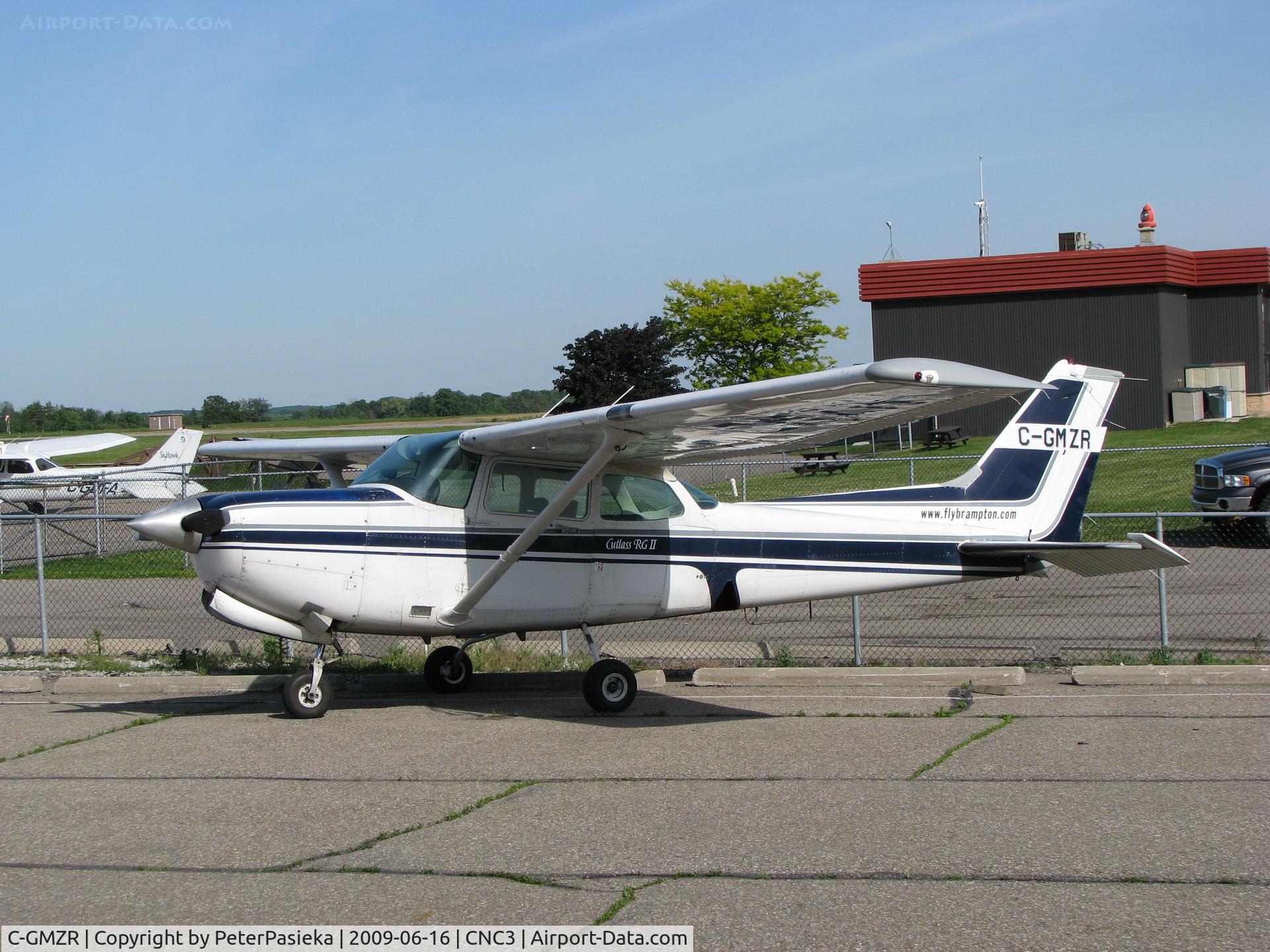 C-GMZR, 1981 Cessna 172RG Cutlass RG C/N 172RG0907, @ Brampton Airport
