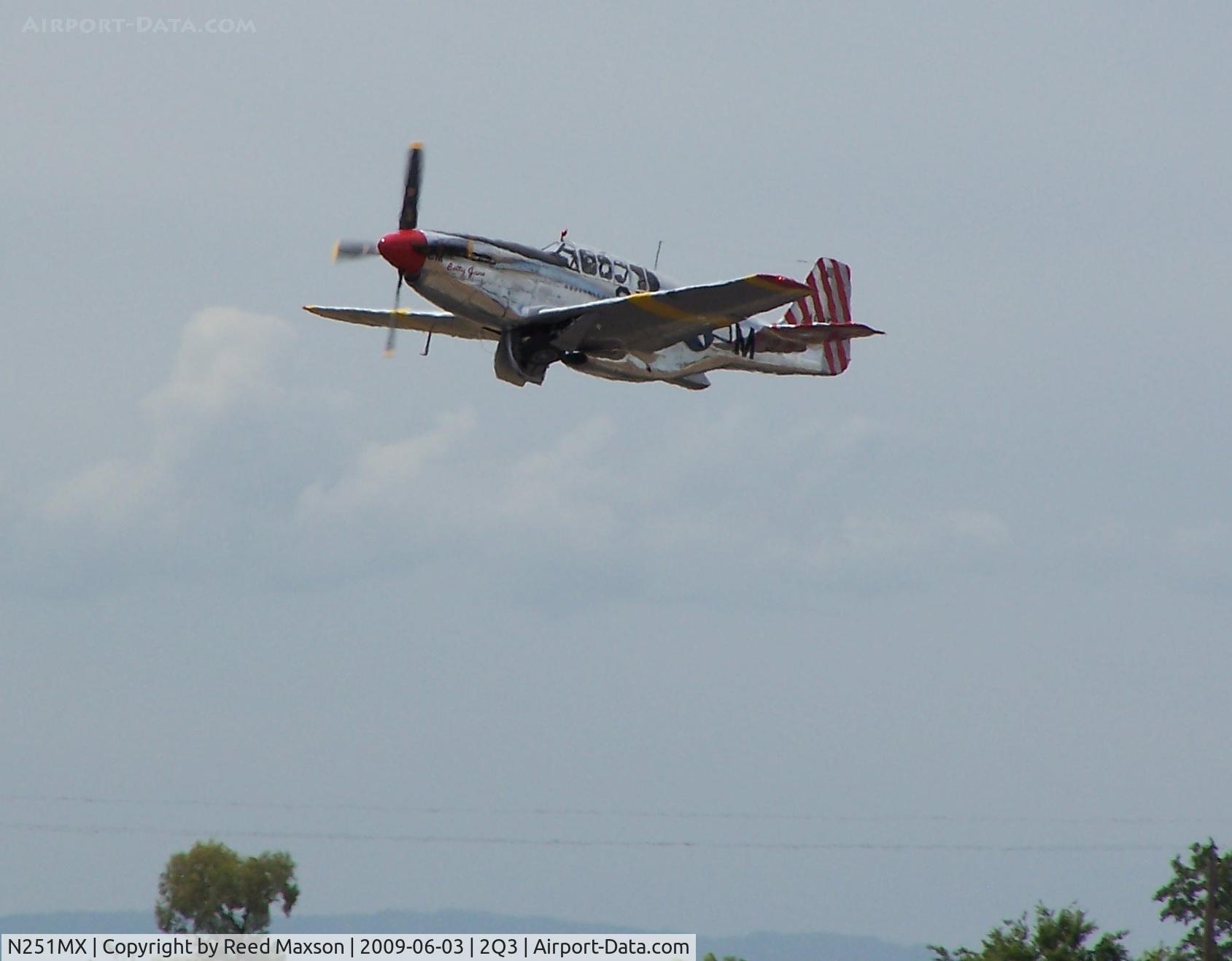 N251MX, 1943 North American P-51C-10 Mustang C/N 103-22730, Retracting gear
