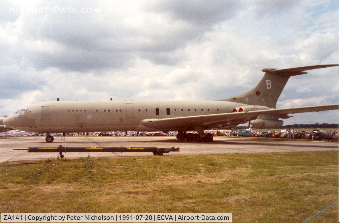 ZA141, Vickers VC10 K.2 C/N 809, VC-10 K.1 of 101 Squadron on display at the 1991 Intnl Air Tattoo at RAF Fairford.