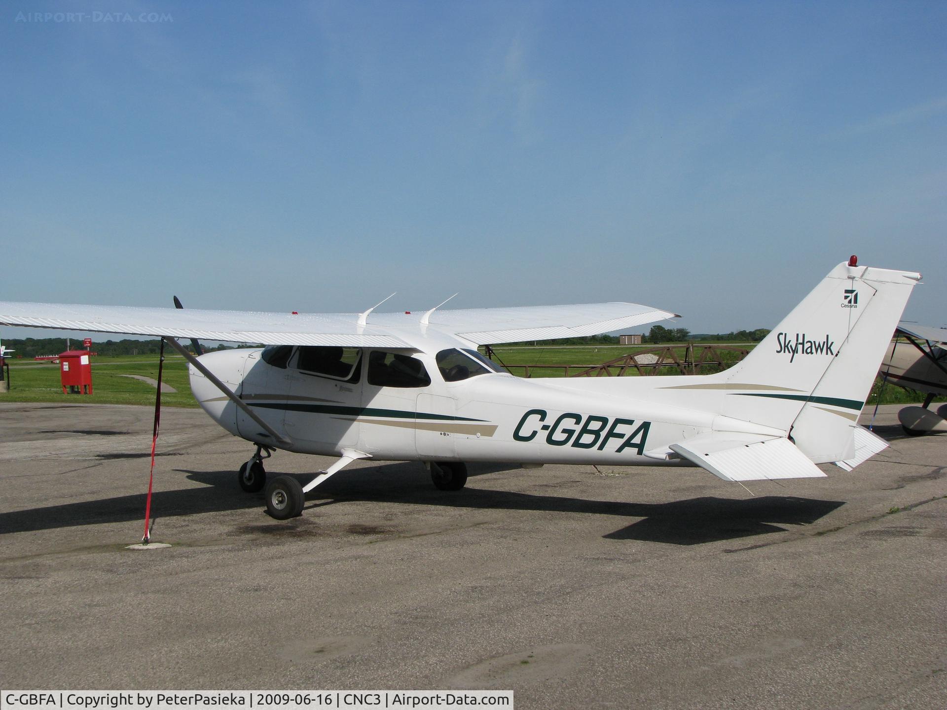 C-GBFA, 2003 Cessna 172R C/N 17281196, @ Brampton Airport