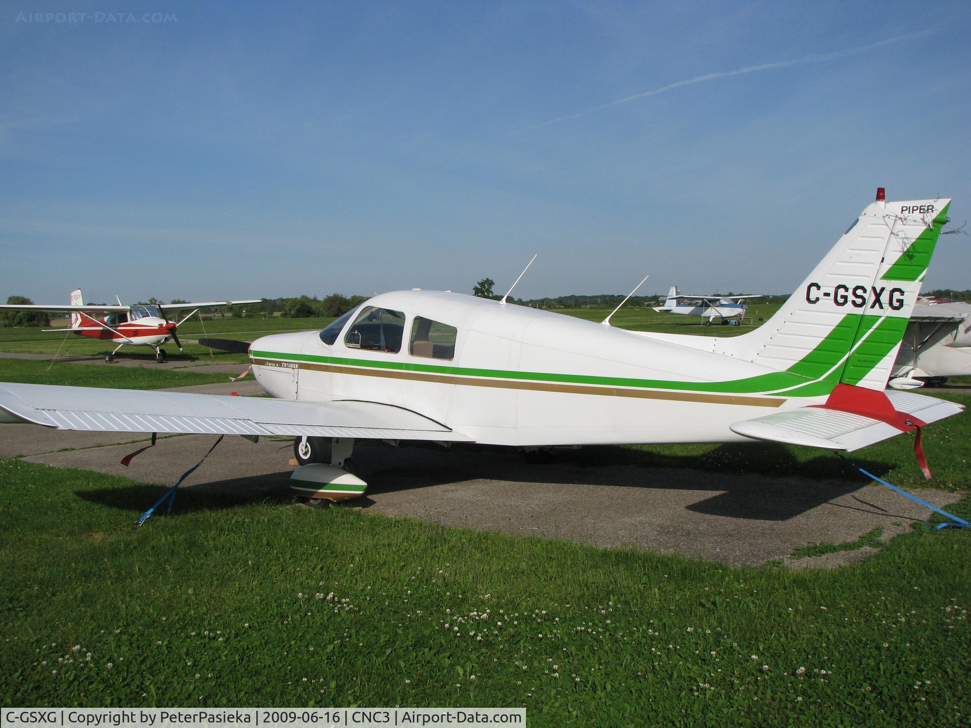C-GSXG, 1977 Piper PA-28-140 C/N 28-7725245, @ Brampton Airport