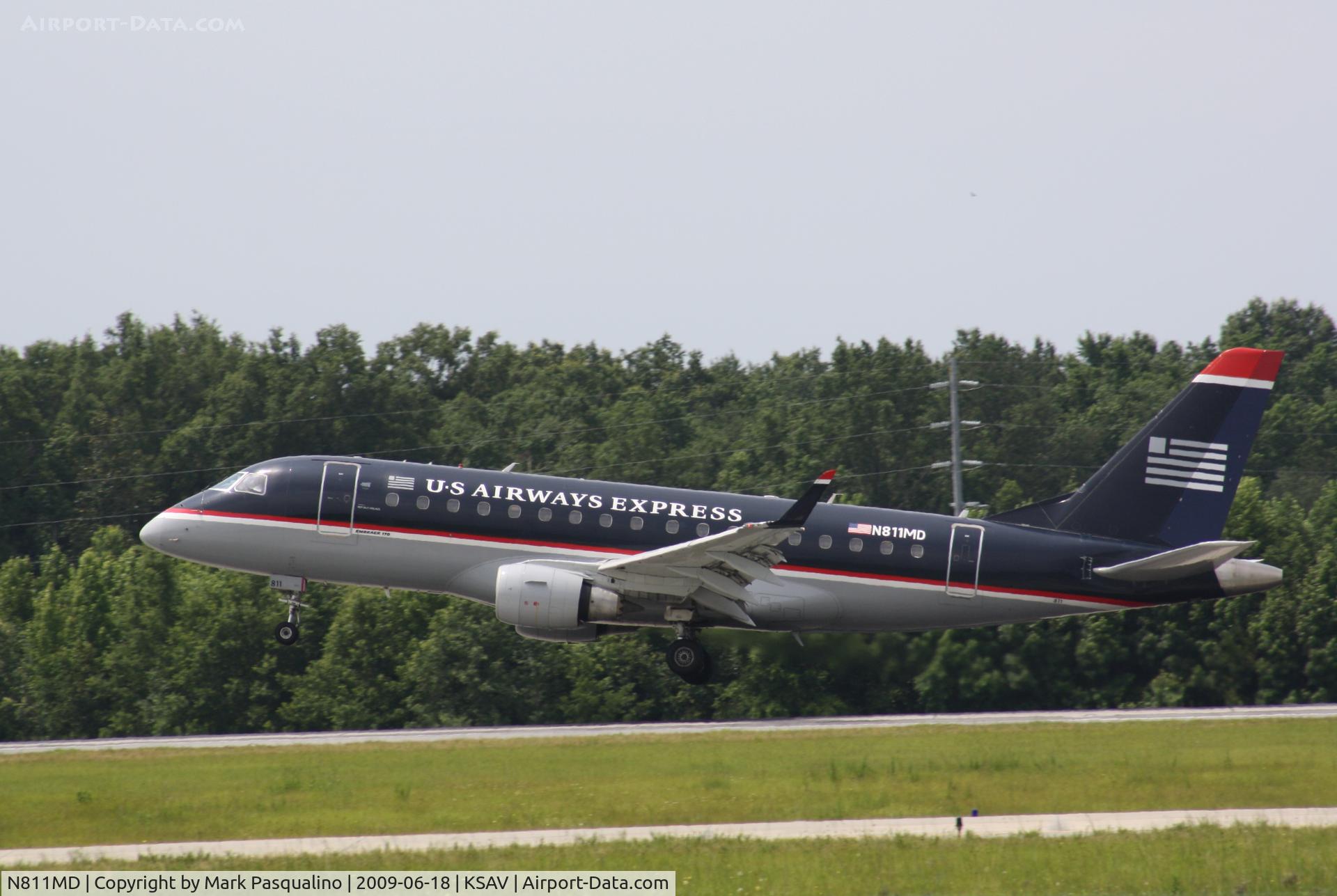 N811MD, 2004 Embraer 170SU (ERJ-170-100SU) C/N 17000028, ERJ 170-100 SU