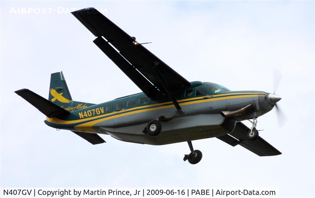 N407GV, 1997 Cessna 208B C/N 208B0616, Landing 18 Bethel