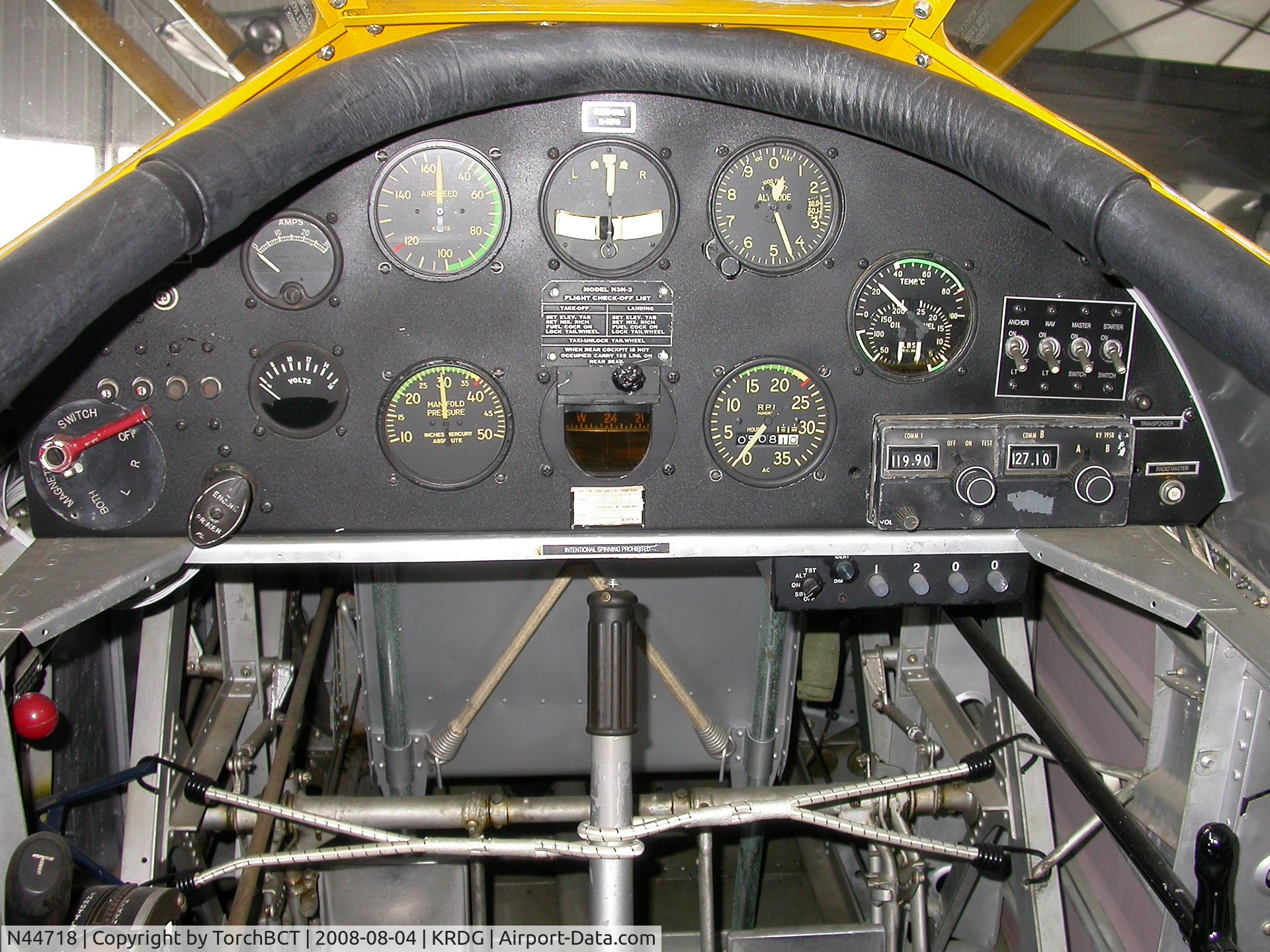 N44718, 1941 Naval Aircraft Factory N3N-3 C/N 2782, Cockpit of the Mid-Atlantic Air Museum N3N-3.