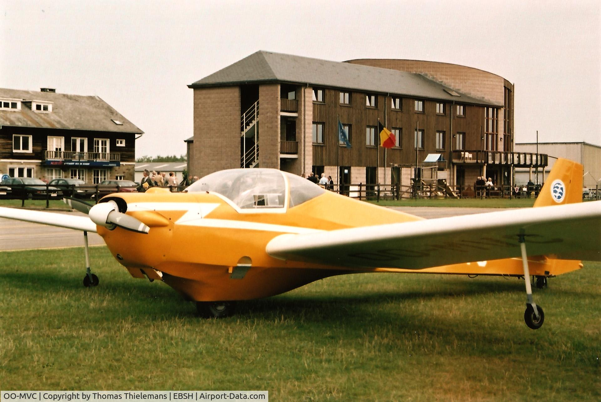 OO-MVC, 1979 Scheibe SF-25C Falke C/N 44287, /