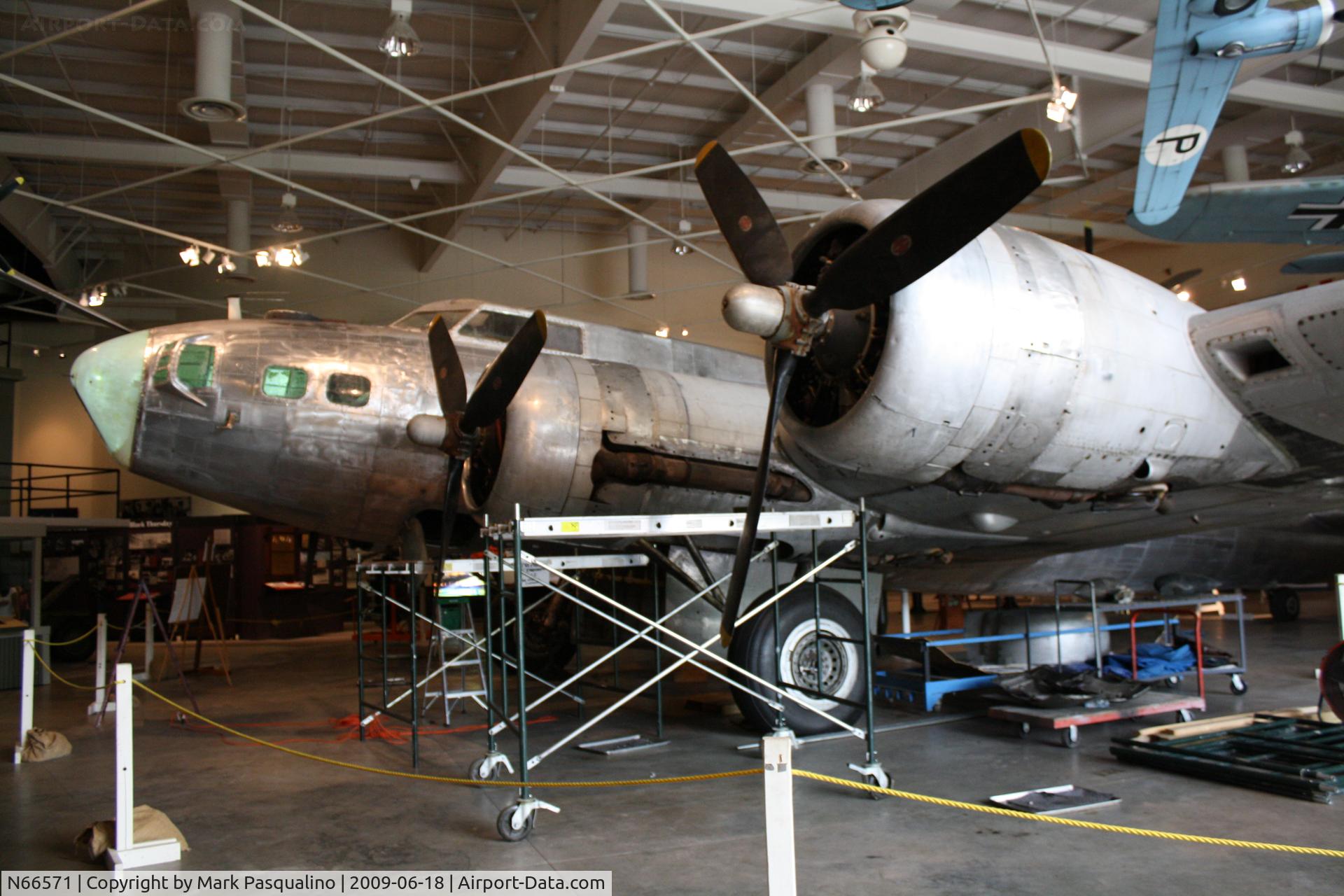 N66571, 1944 Boeing B-17G Flying Fortress C/N 32455, Boeing B-17G on display at Mighty Eighth Air Force Museum