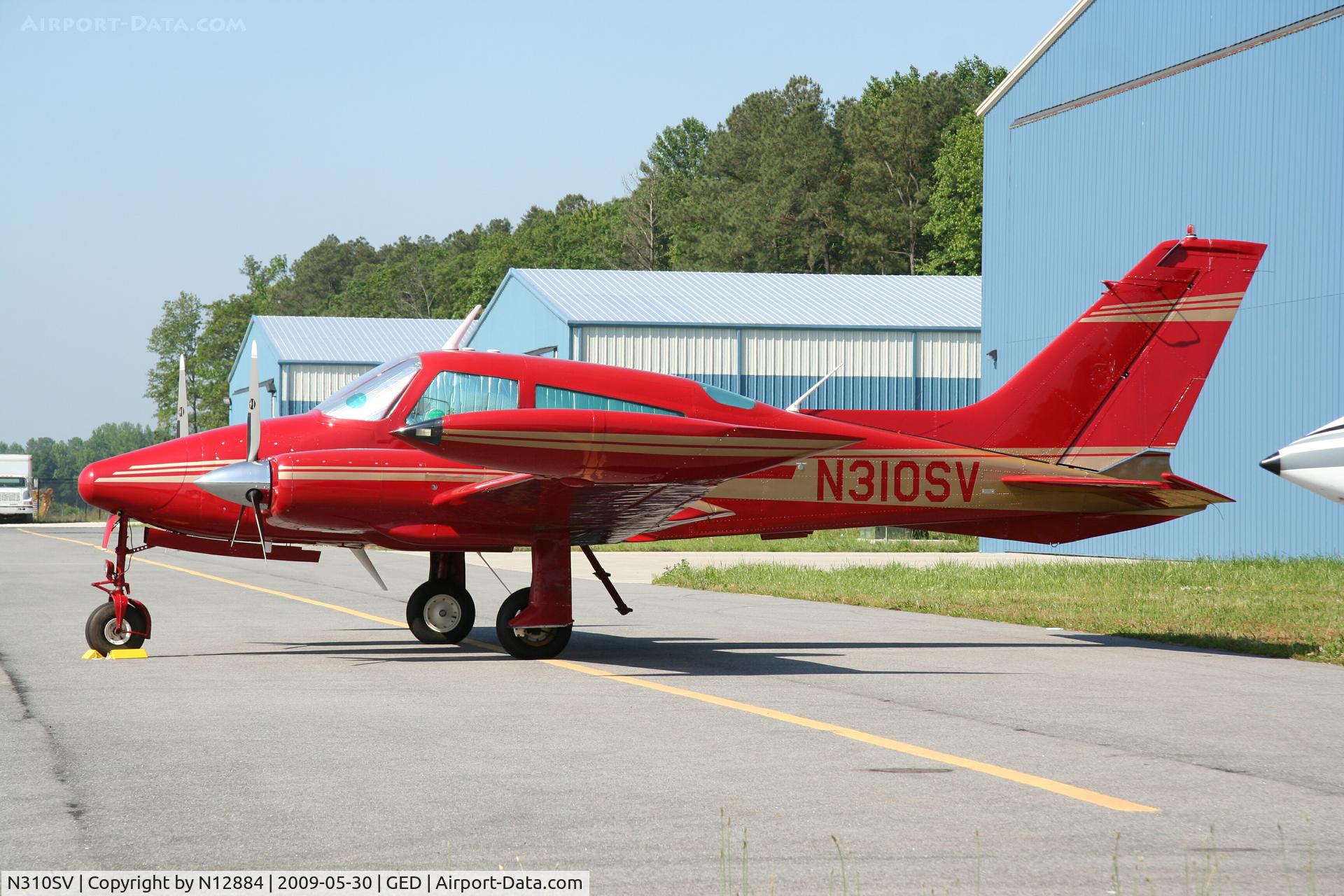 N310SV, 1972 Cessna 310Q C/N 310Q0509, Race weekend in Sussex Delaware