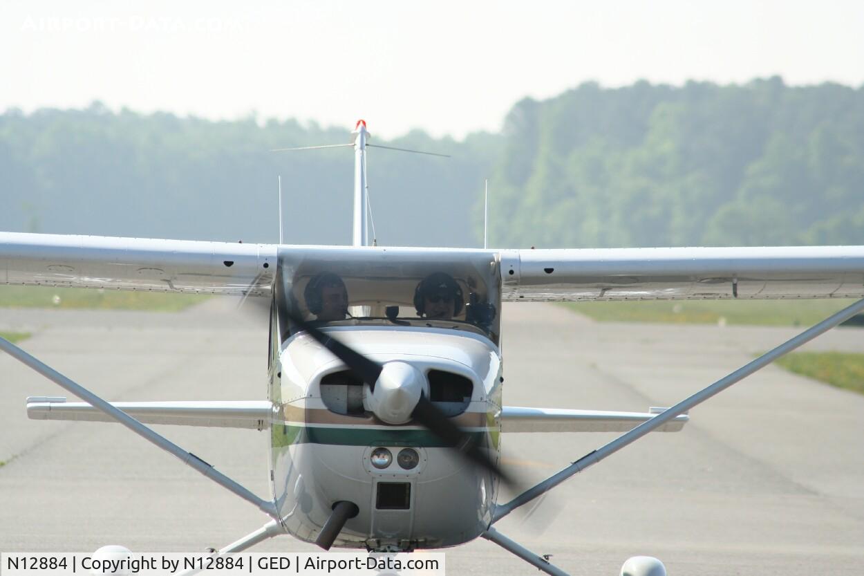 N12884, 1973 Cessna 172M C/N 17262341, Landing at GED