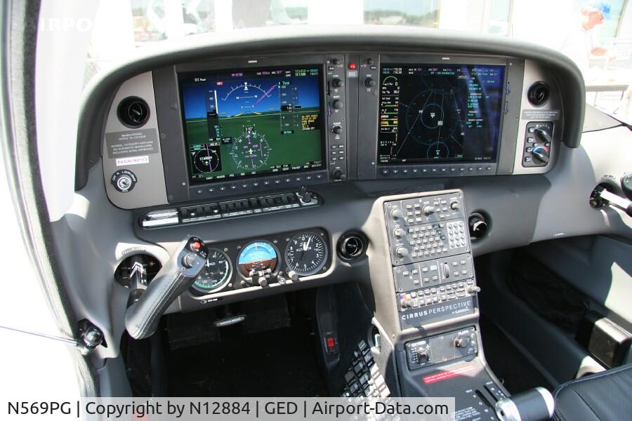 N569PG, 2008 Cirrus SR22 C/N 3003, Cirrus Open House - SR22 Panel - Awesome!