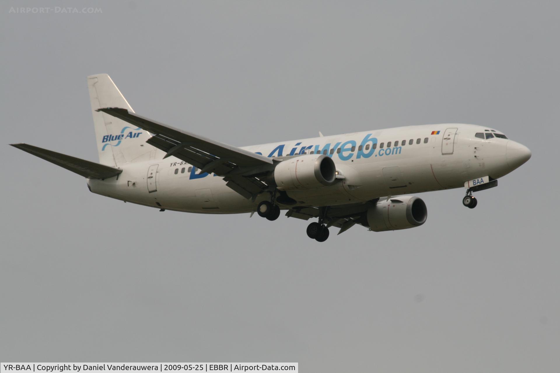 YR-BAA, 1994 Boeing 737-33A C/N 27267, arrival of flight JOR123 to rwy 02