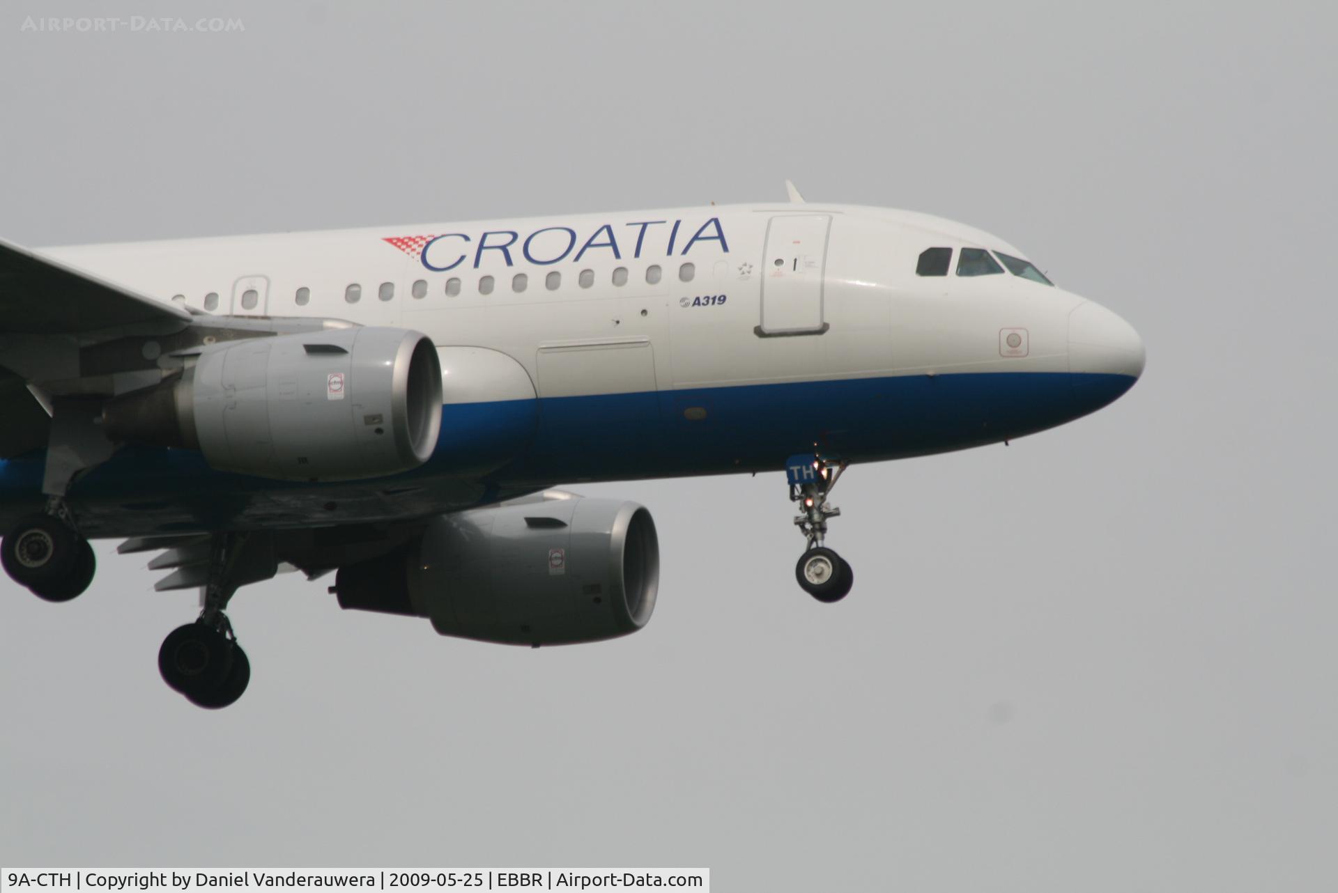 9A-CTH, 1998 Airbus A319-112 C/N 833, arrival of flight OU456 to rwy 02