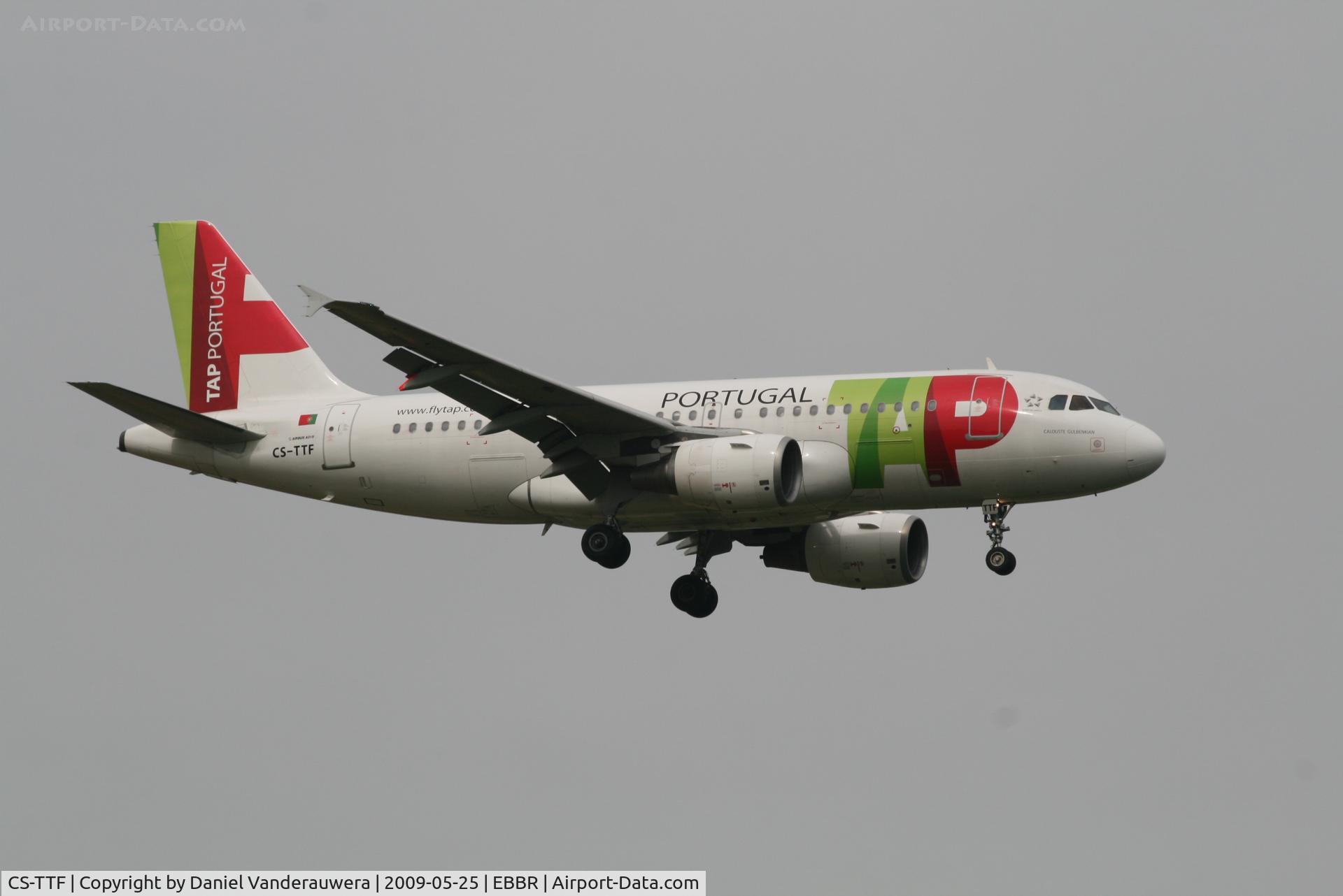 CS-TTF, 1998 Airbus A319-111 C/N 837, arrival of flight TP604 to rwy 02