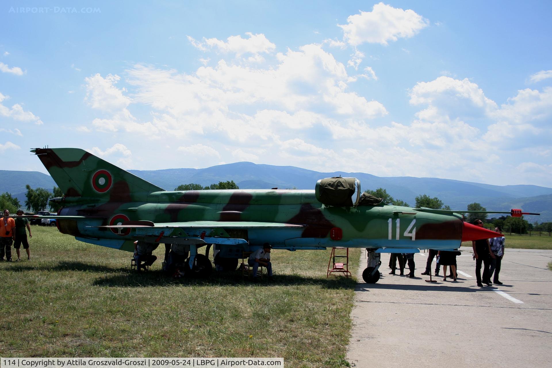 114, 1985 Mikoyan-Gurevich MiG-21bis SAU C/N 75094114, BIAF 09 Bulgaria Plovdiv (Krumovo) LBPG Graf Ignatievo Military Air Base - (SAU referring to Sistema Avtomaticheskovo Upravleniya = 