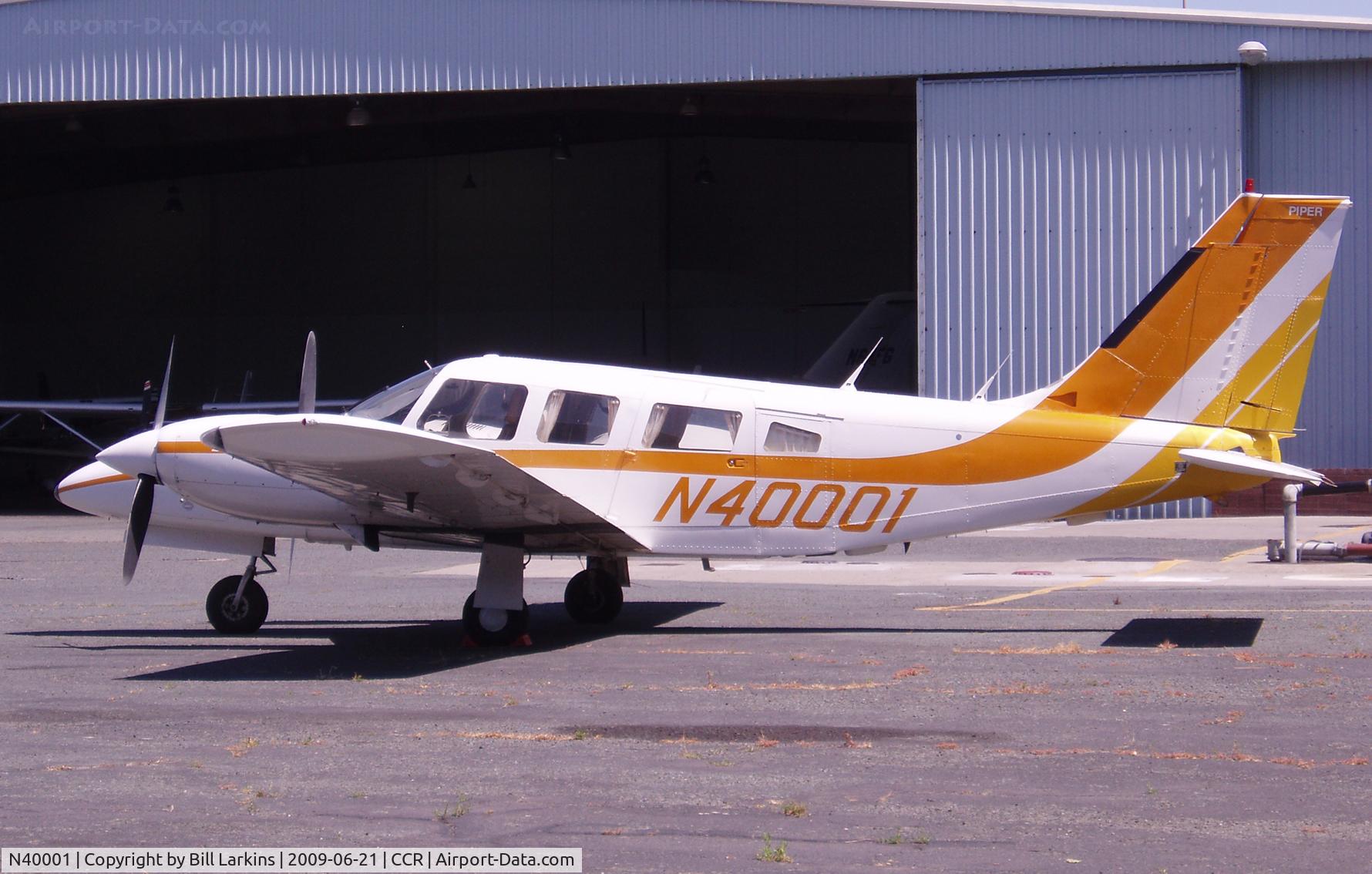 N40001, 1977 Piper PA-34-200T C/N 34-7770356, Visitor from Nevada.